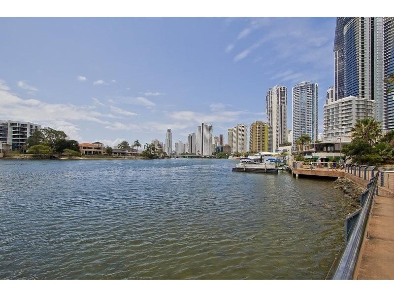 4 “Avalon” Wahroonga Place, Surfers Paradise QLD 4217
