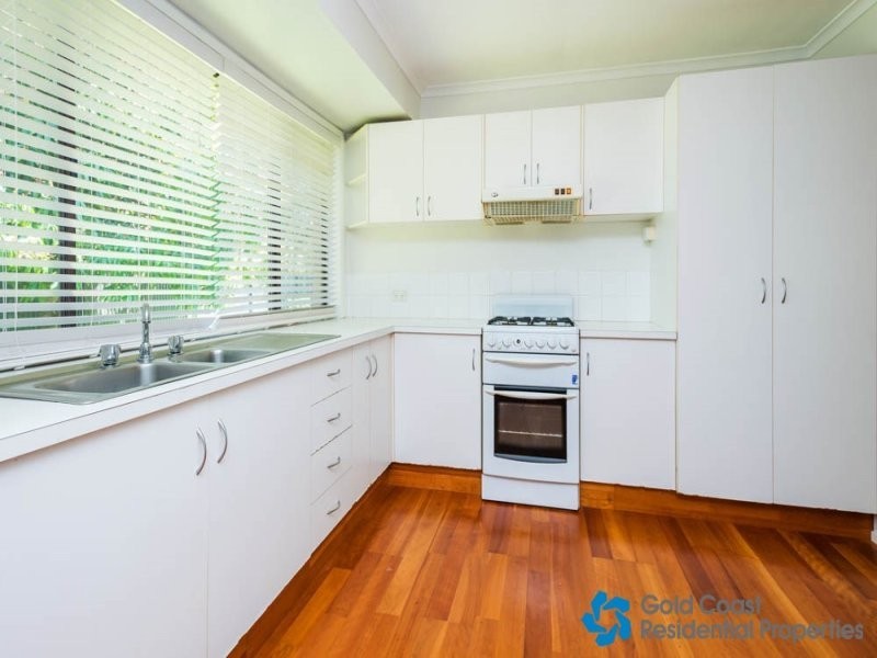 7 Telopea Street, Labrador QLD 4215