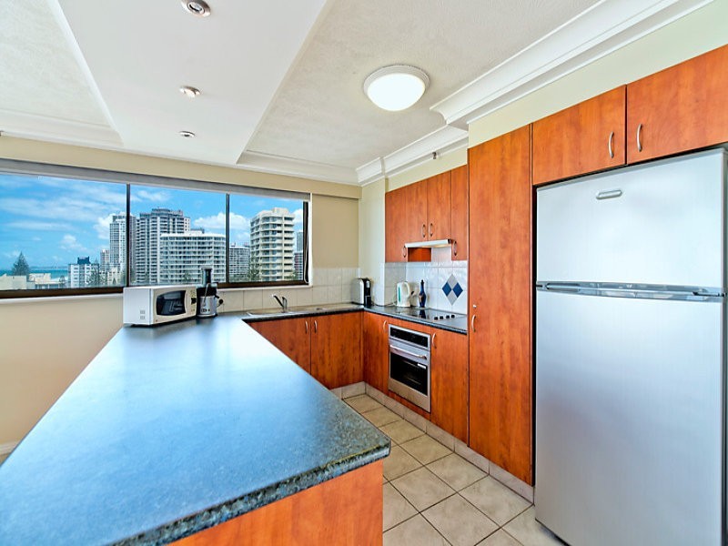 28 “Longbeach” Northcliffe Tce, Surfers Paradise QLD 4217