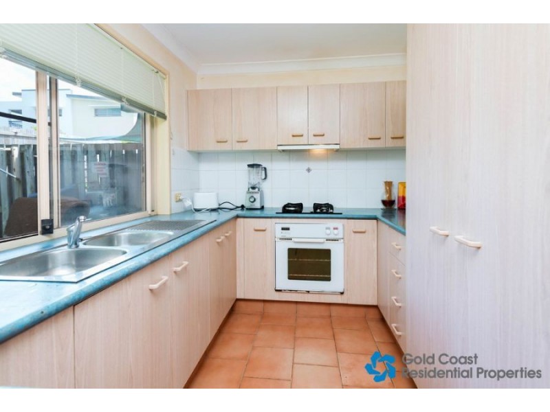167 central street, Labrador QLD 4215