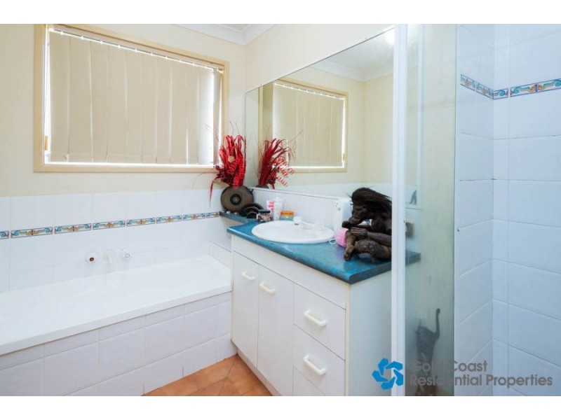 167 central street, Labrador QLD 4215