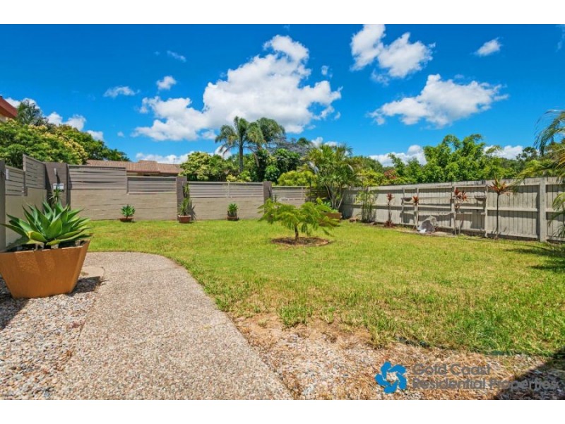 4 Peter Sellers Ct, Parkwood QLD 4214