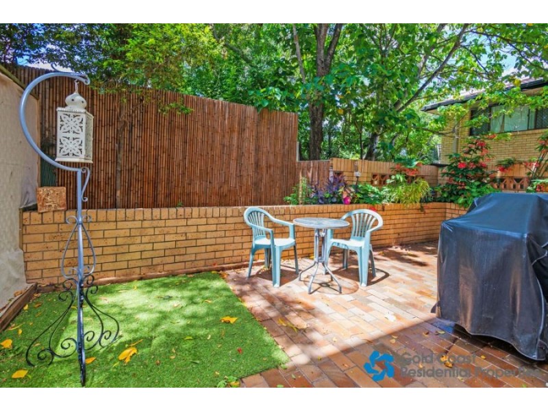 6 Genoa Street, Surfers Paradise QLD 4217