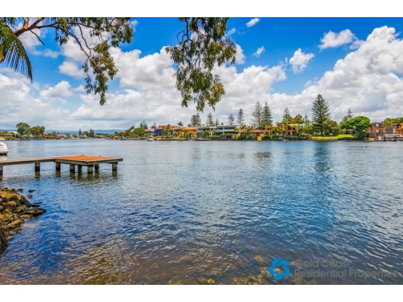6 Genoa Street, Surfers Paradise QLD 4217
