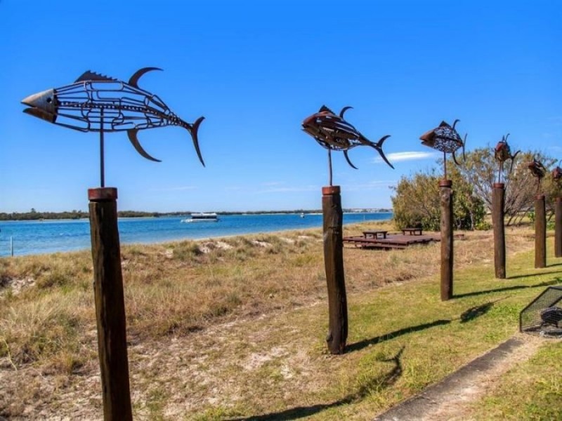 392 Marine Pde, Labrador QLD 4215
