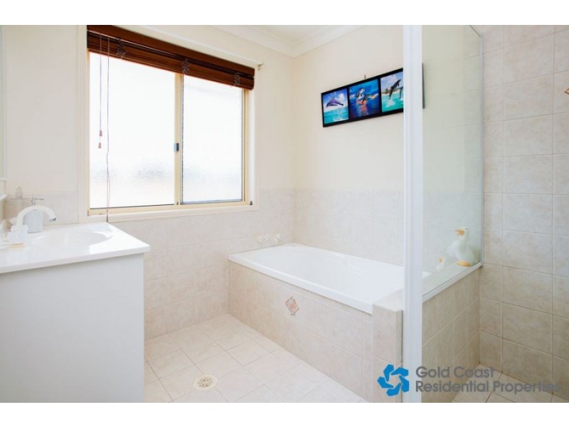 11 Navars Street, Reedy Creek QLD 4227