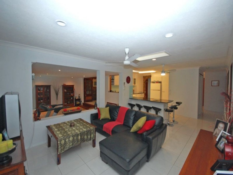 56 Parasol Street, Ashmore QLD 4214