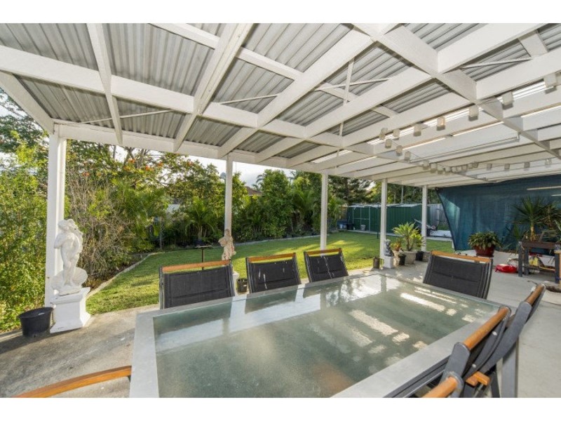12 Pinkwood dr, Ashmore QLD 4214