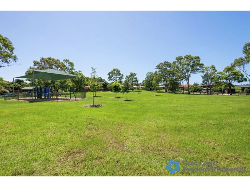 12 Pinkwood dr, Ashmore QLD 4214
