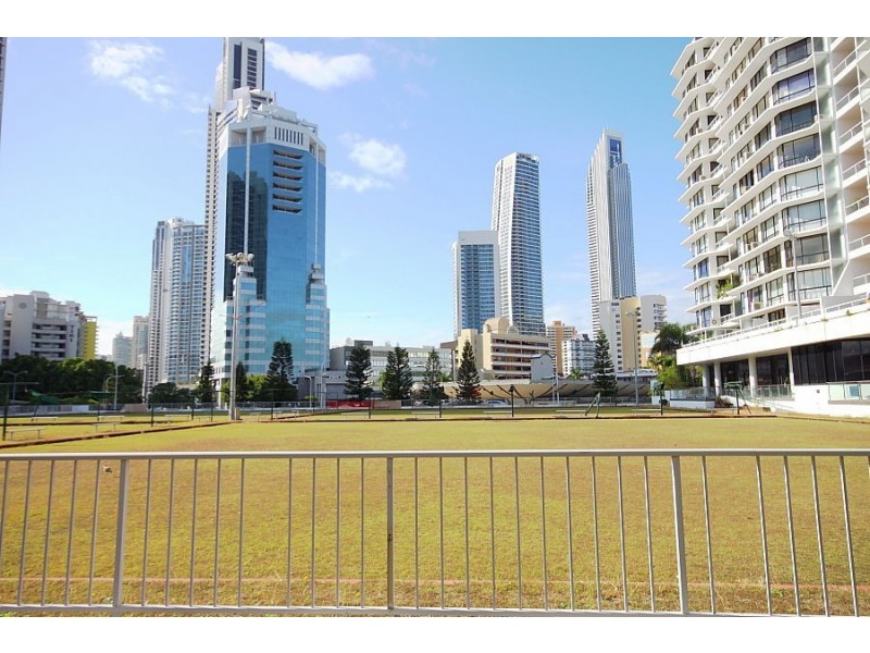 5/59a Peninsular Dr, Surfers Paradise QLD 4217
