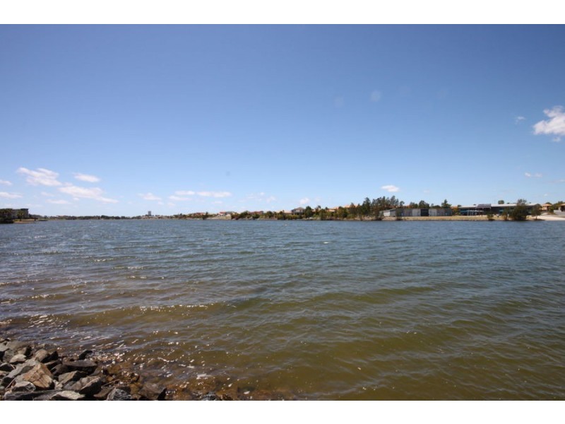 19 Carina Peak Drive, Varsity Lakes QLD 4227