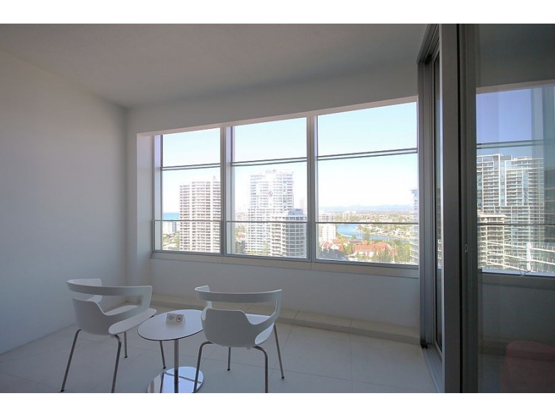 9 Hamilton Ave, Surfers Paradise QLD 4217
