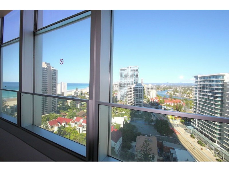 9 Hamilton Ave, Surfers Paradise QLD 4217
