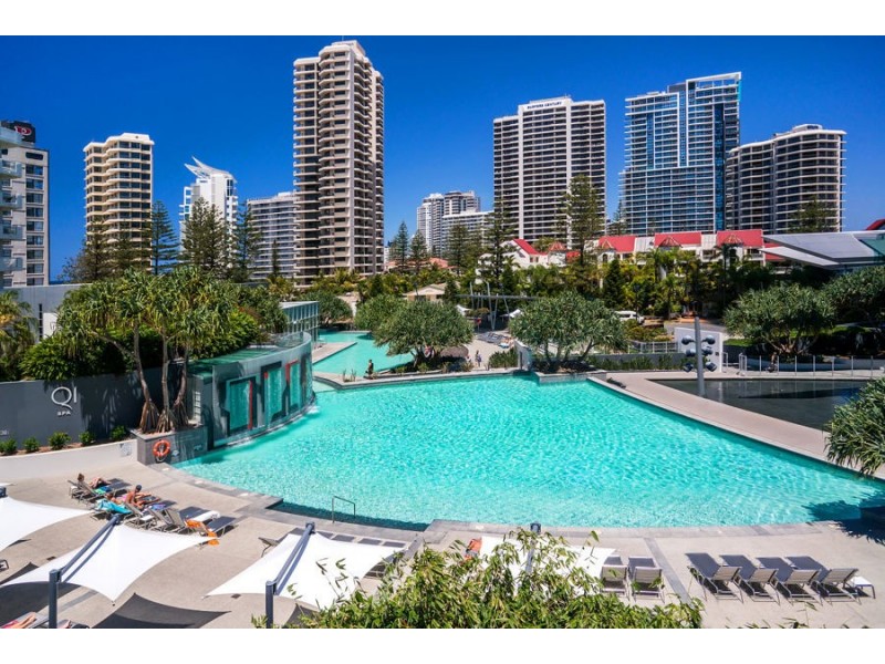@ 9 Hamilton Ave, Surfers Paradise QLD 4217