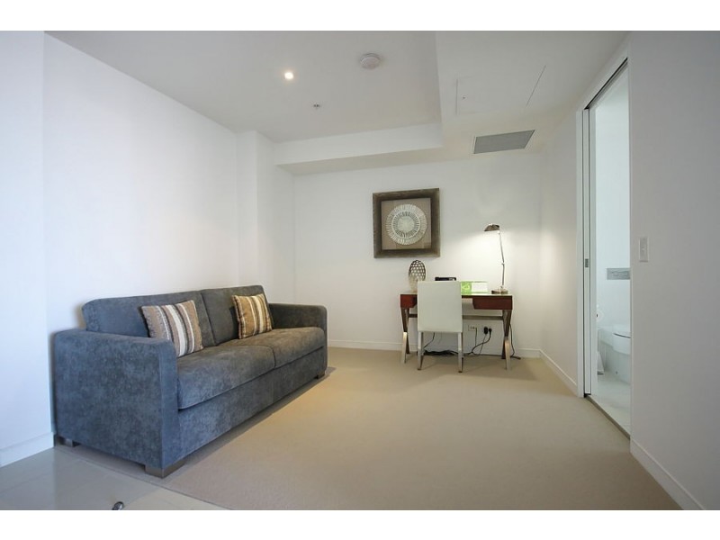 1 Oracle Blvd, Broadbeach QLD 4218