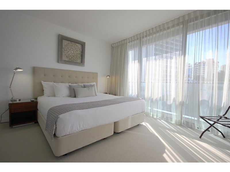 1 Oracle Blvd, Broadbeach QLD 4218