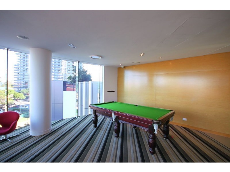 1 Oracle Blvd, Broadbeach QLD 4218