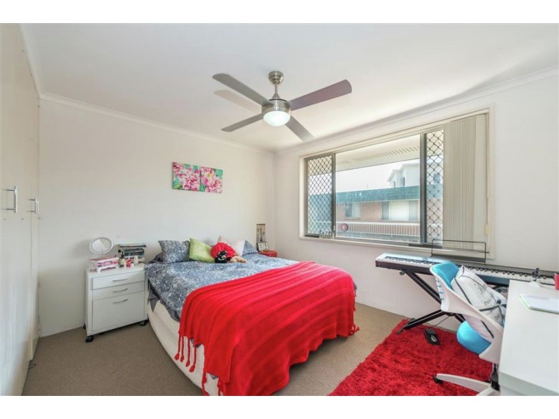 18 Tarcoola Cres, Surfers Paradise QLD 4217
