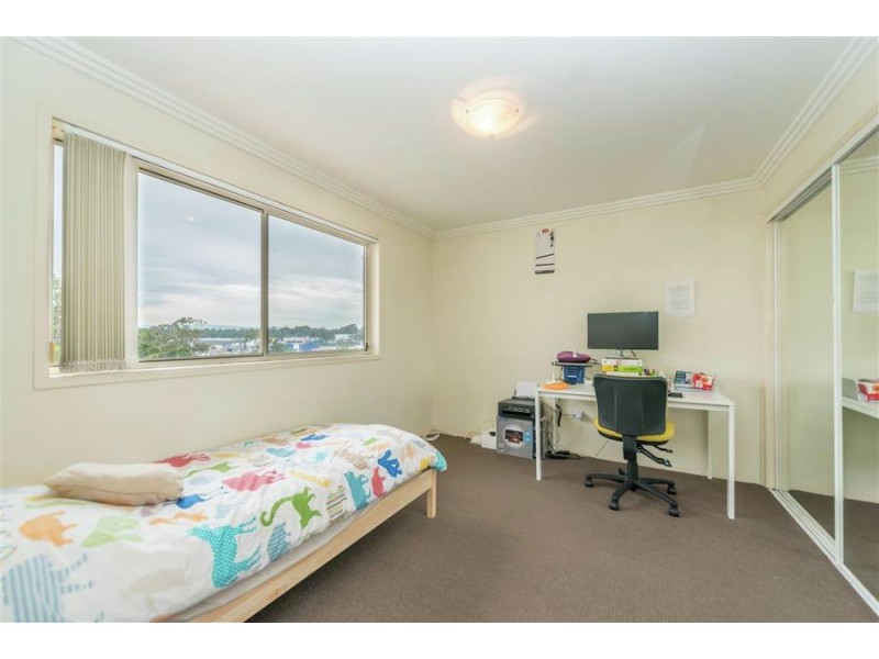 40-42 Meron St, Southport QLD 4215