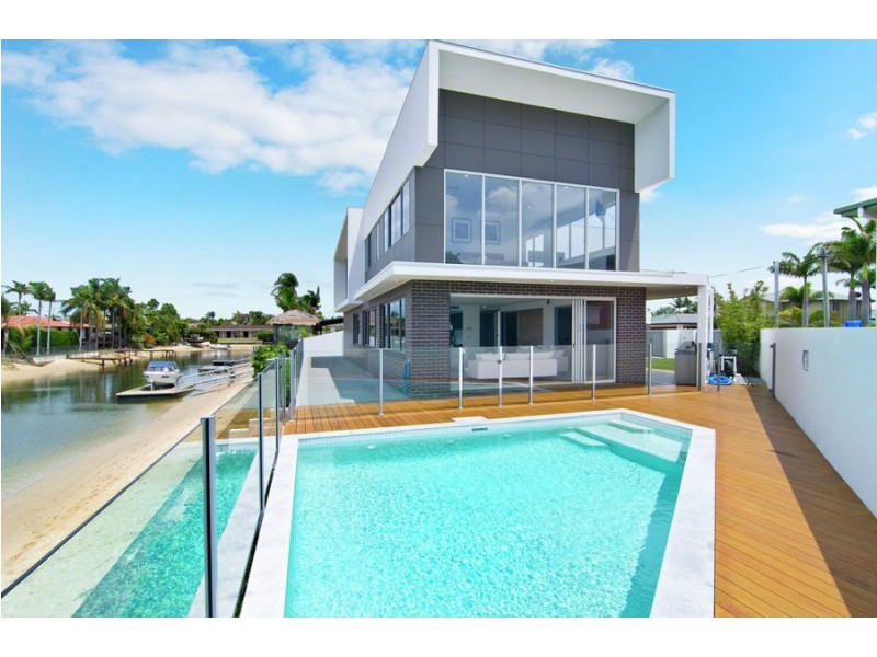 14 Palmetto Ct, Broadbeach Waters QLD 4218