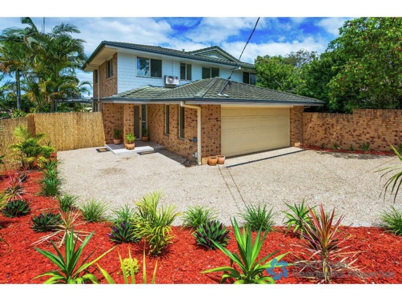 475 Pine Ridge Rd, Runaway Bay QLD 4216