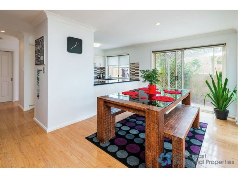475 Pine Ridge Rd, Runaway Bay QLD 4216