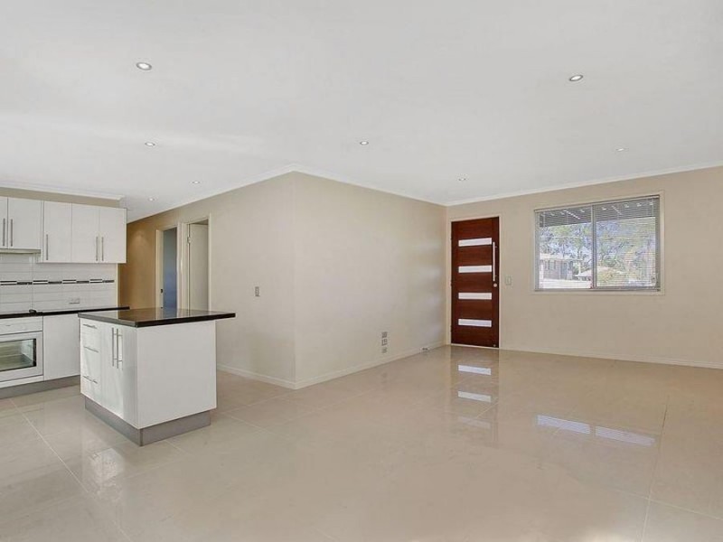 12 Panache St, Molendinar QLD 4214