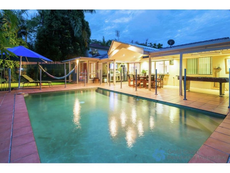 8 Fuji Close, Southport QLD 4215