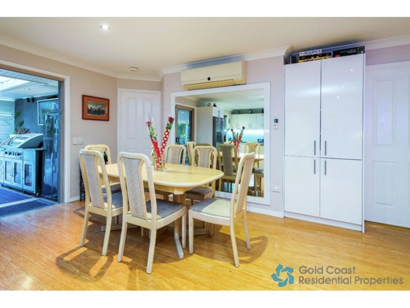 8 Fuji Close, Southport QLD 4215