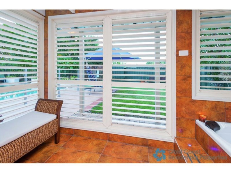 8 Fuji Close, Southport QLD 4215