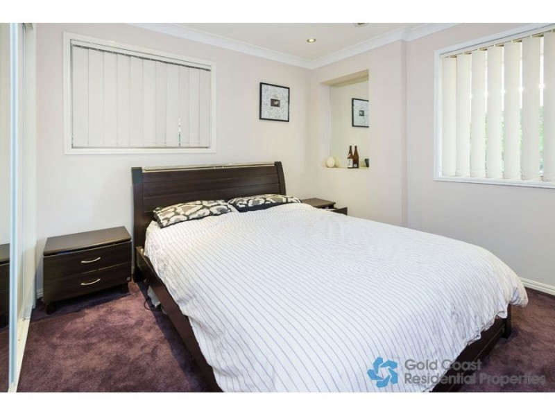 8 Fuji Close, Southport QLD 4215