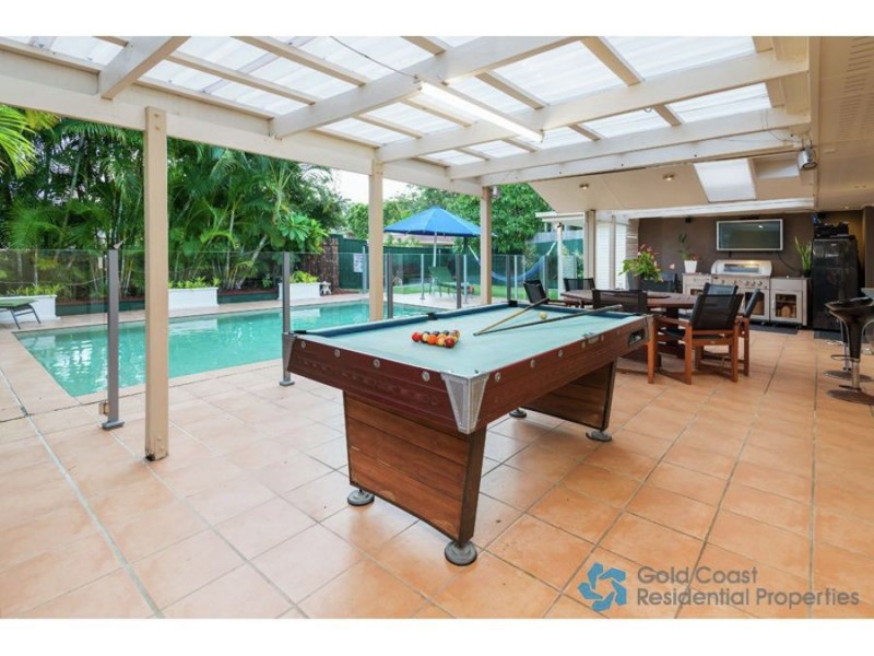 8 Fuji Close, Southport QLD 4215