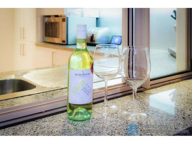 8 Fuji Close, Southport QLD 4215