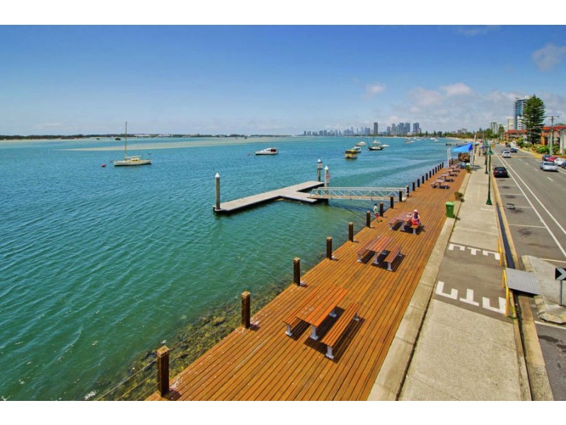 167 Central St, Labrador QLD 4215