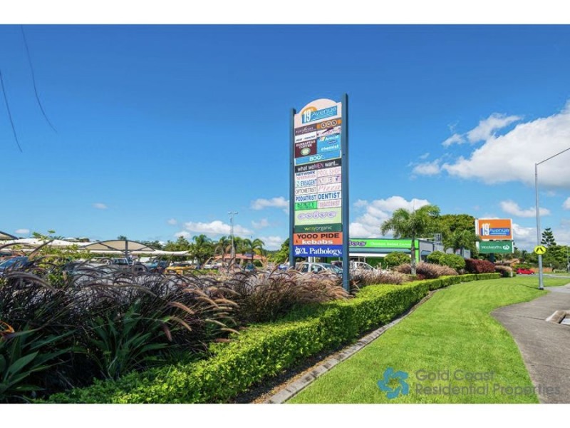 7 Fatsia, Elanora QLD 4221