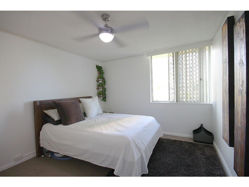 11/3 Old Burleigh Rd, Surfers Paradise QLD 4217