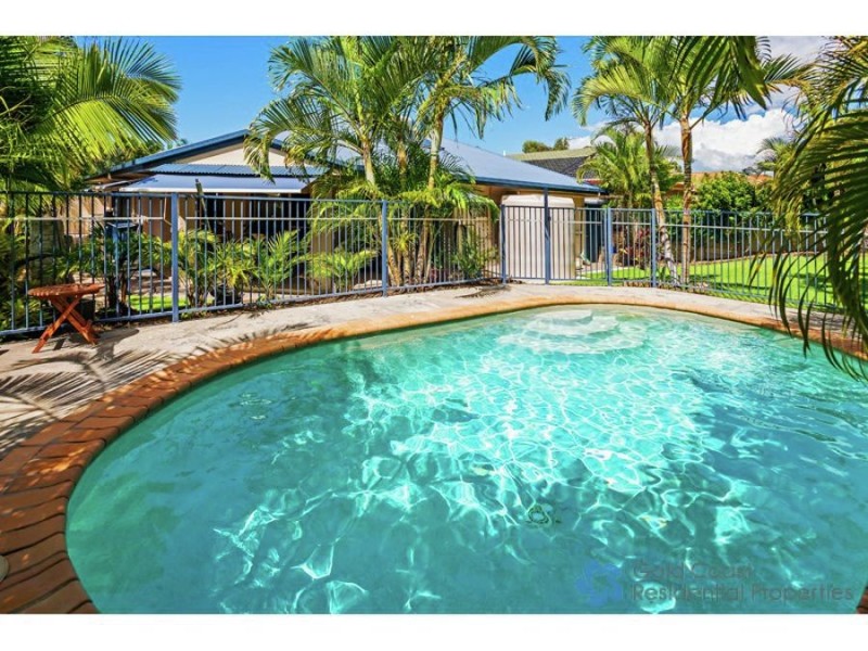 18 Irvine Street, Pacific Pines QLD 4211