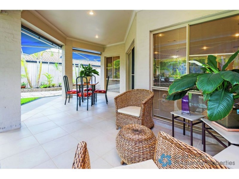 18 Irvine Street, Pacific Pines QLD 4211