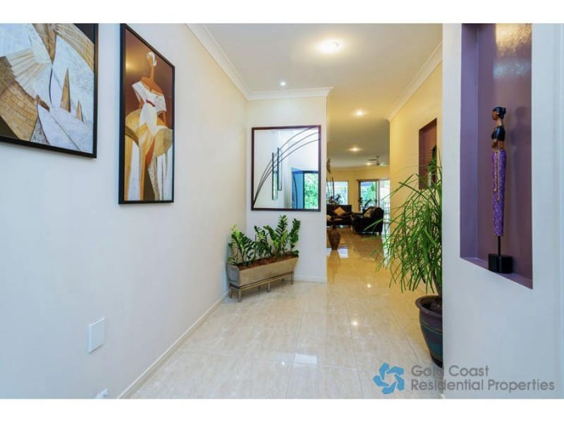 18 Irvine Street, Pacific Pines QLD 4211