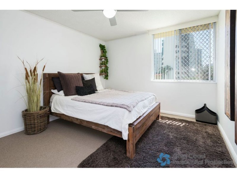 @ Old Burleigh rd, Broadbeach QLD 4218