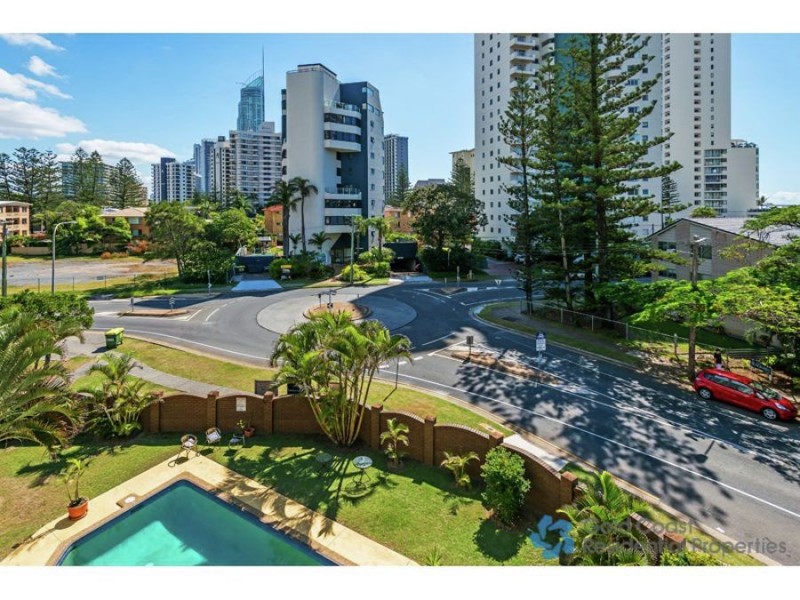 @ Old Burleigh rd, Broadbeach QLD 4218