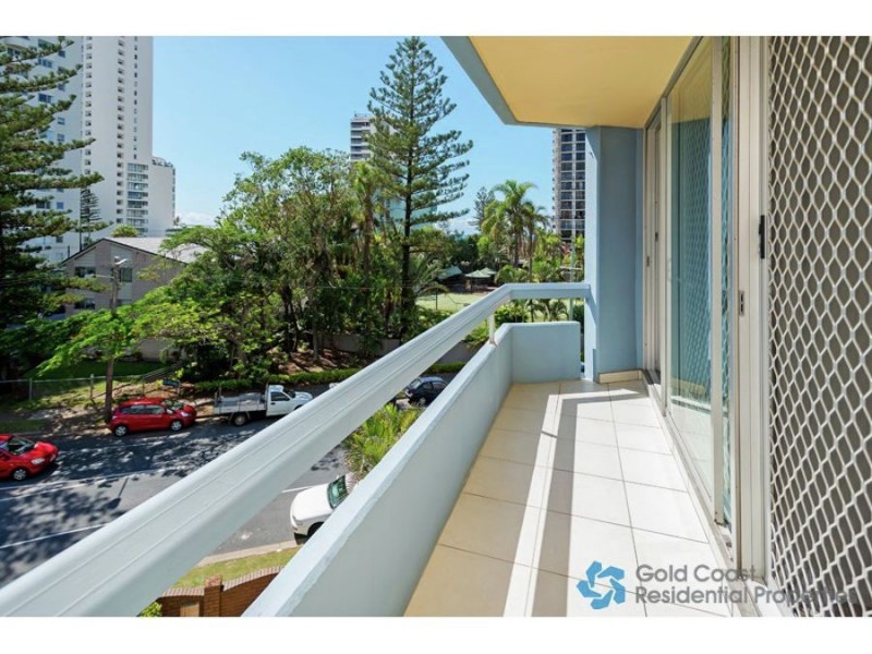 @ Old Burleigh rd, Broadbeach QLD 4218
