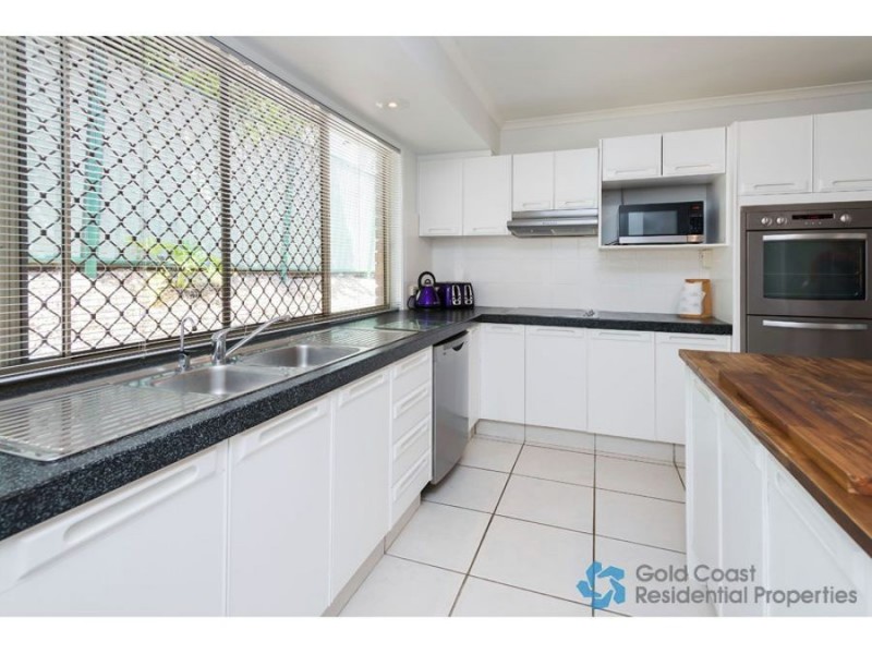 5 Baynton Ave, Helensvale QLD 4212