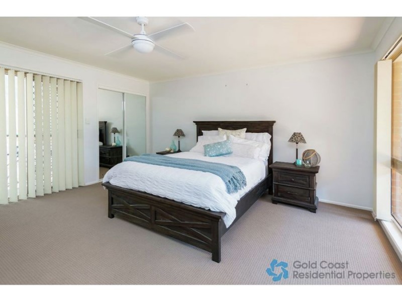 5 Baynton Ave, Helensvale QLD 4212