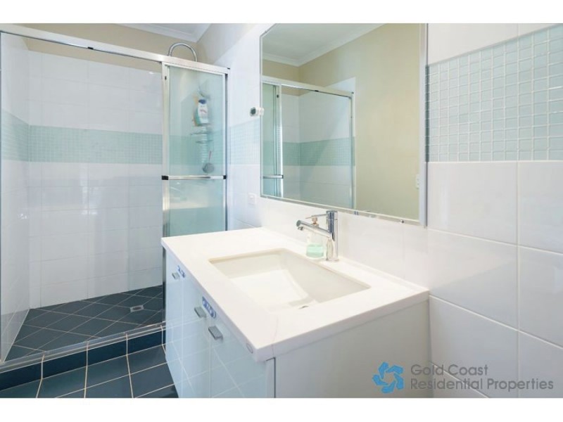 11 Camarillo Cct, Reedy Creek QLD 4227