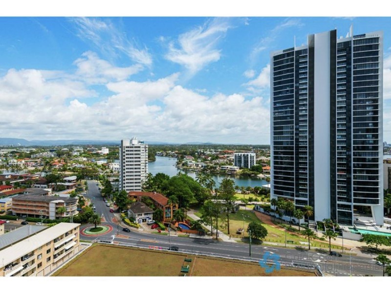 @ 70 Remembrance Drive, Surfers Paradise QLD 4217