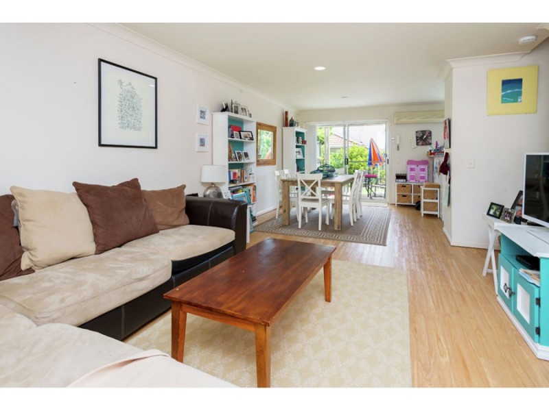 8-10 Ghilgai Rd, Merrimac QLD 4226