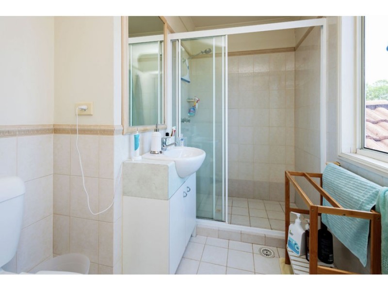 8-10 Ghilgai Rd, Merrimac QLD 4226