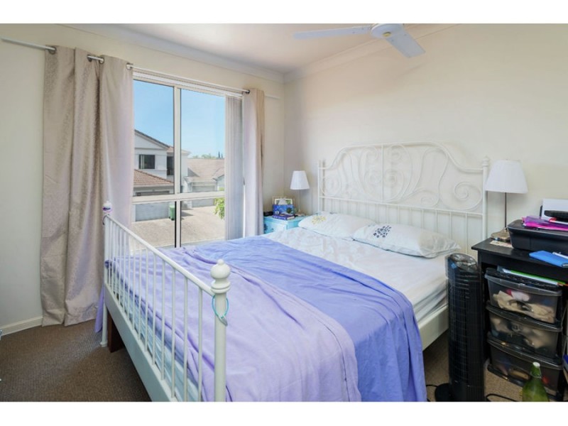 8-10 Ghilgai Rd, Merrimac QLD 4226