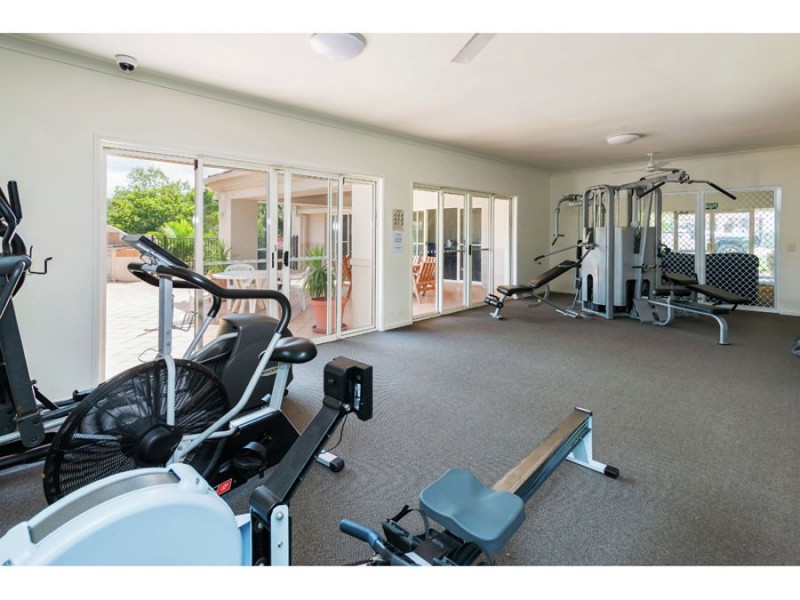 8-10 Ghilgai Rd, Merrimac QLD 4226